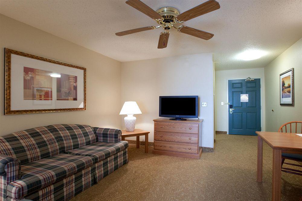 Country Inn & Suites By Radisson, Davenport, Ia Bilik gambar