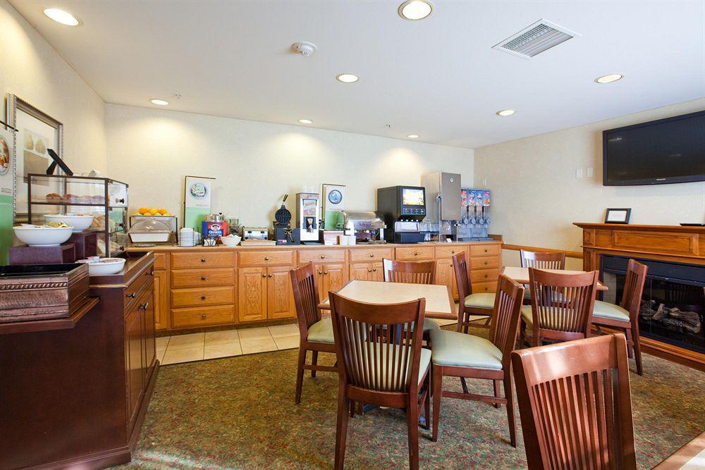 Country Inn & Suites By Radisson, Davenport, Ia Restoran gambar